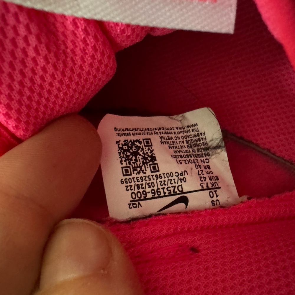 Nike Women's hyper pink dunk lows - Picture 4 of 4